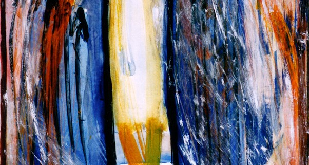 Offenes Fenster im Schneetreiben